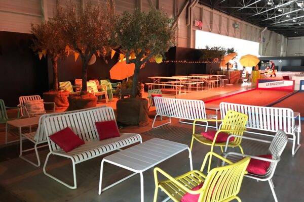 Aménagement de mobilier pour la convention Sous Un Air D’été au Parc Chanot à Marseille