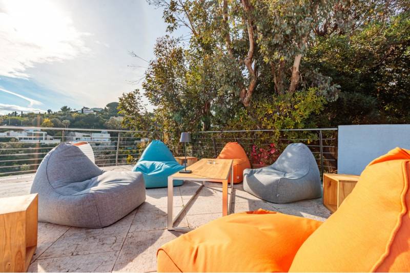 Location de pouf Lazy Bag orange sur Marseille et dans toute la région PACA