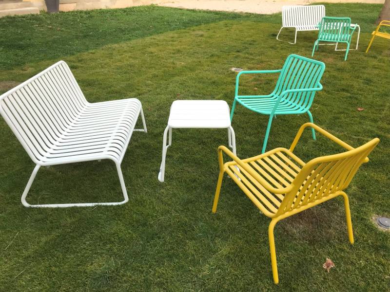 Location de fauteuil original et esthétique turquoise à Marseille et la région PACA