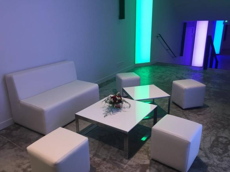 Location de table basse contemporaine à Marseille et dans toute la région PACA