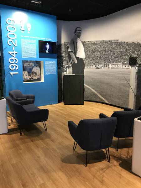 Location de fauteuil confortable beige à Marseille et dans la région PACA