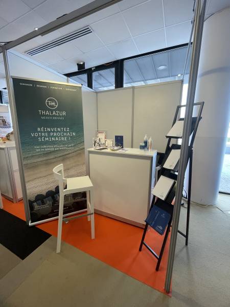 Aménagement des stands et espaces communs du salon SBE Marseille 2024 au Palais du Pharo