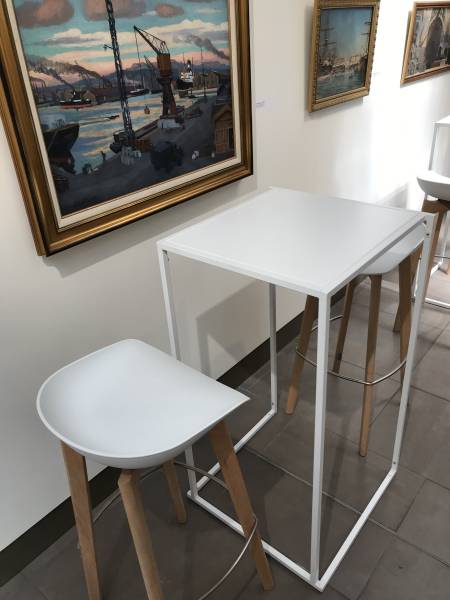 Location de mange debout laqué blanc sur Montpellier et dans toute la région PACA