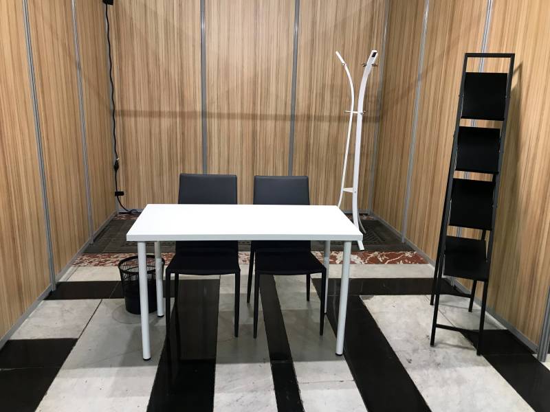 Location de chaise en tissu chiné grise à Marseille et dans la région PACA