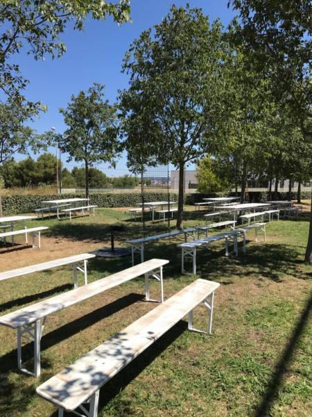 Location de banc brasserie chic et bohème à Marseille et dans la région PACA