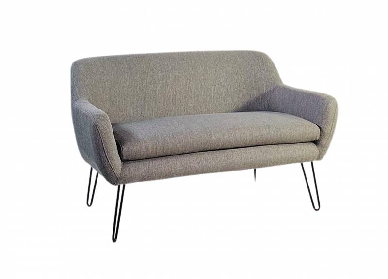 Location de canapé 2 places confortable gris à Marseille et dans la région PACA