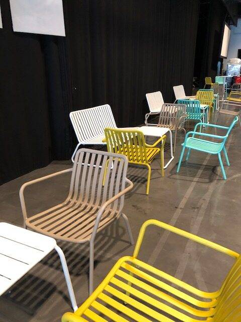 Location de canapé original blanc à Marseille et la région PACA