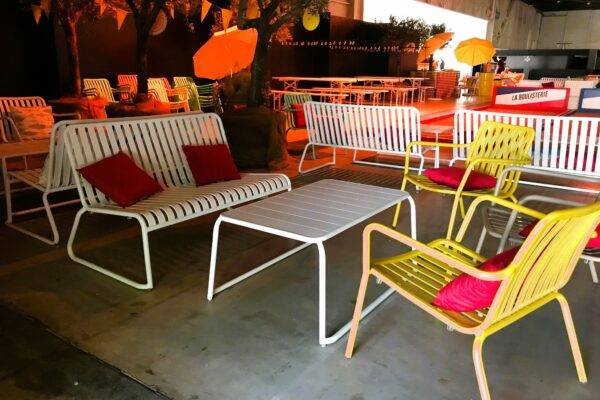 Aménagement de mobilier pour la convention Sous Un Air D’été au Parc Chanot à Marseille