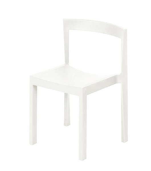 Aménagement d'espaces avec chaises écoresponsables Poly pour un séminaire durable à Aix-en-Provence