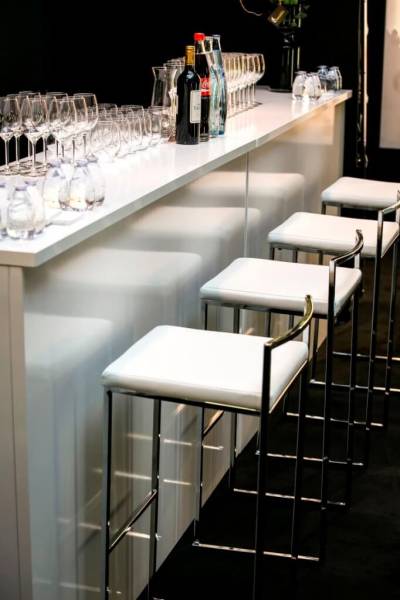 Location de comptoir stratifié élégant sur Marseille et la région PACA