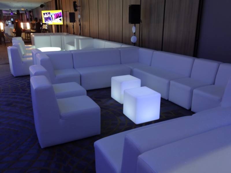 Location du cube lumineux à Marseille et dans la région PACA