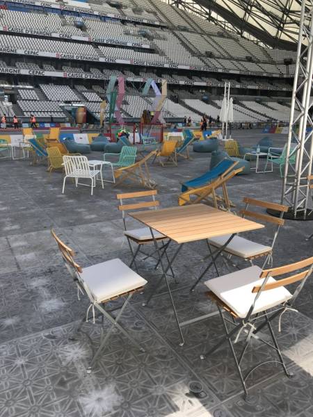 Aménagement du Stade Vélodrome à Marseille pour la Lune Rousse x SNCF