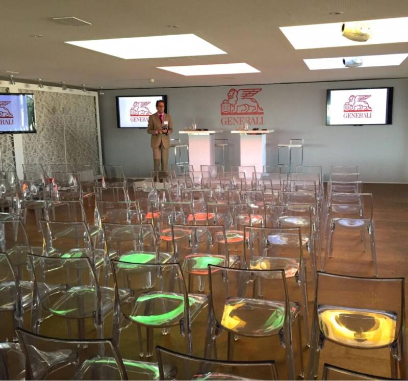 Location de chaise transparente à Marseille et la région PACA