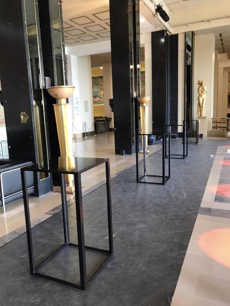 Location de mange debout laqué noir sur Marseille et dans toute la région PACA