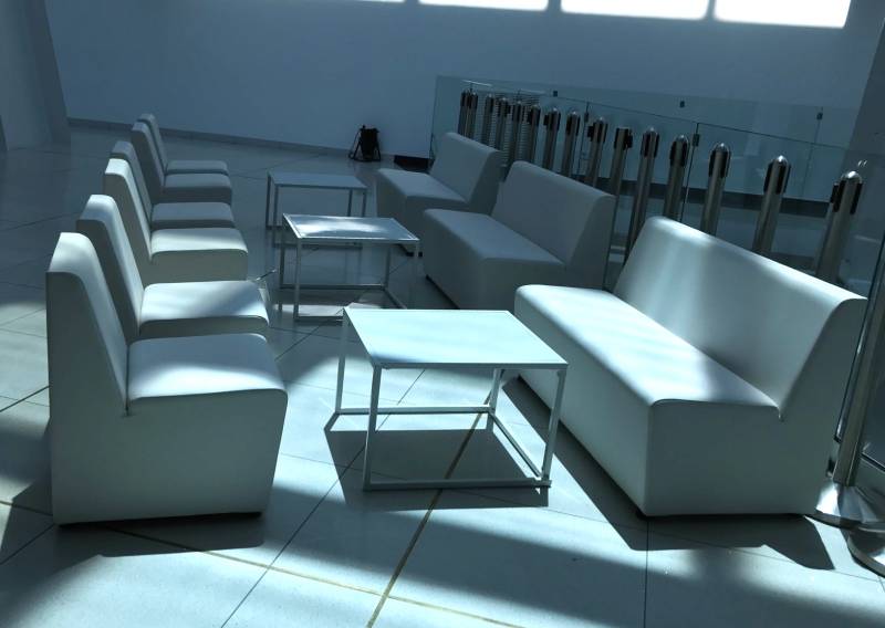 Location de table basse laquée blanche à Marseille et dans toute la région PACA