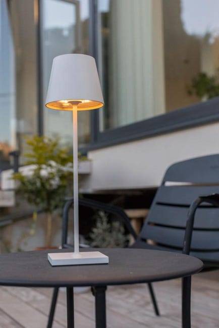 Location de lampe de table design à Marseille et la région PACA